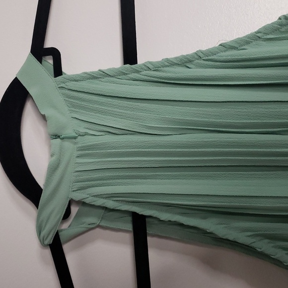 Zara Green Halter Jumpsuit with Flowing Wide-Leg Design Medium - Picture 15 of 16